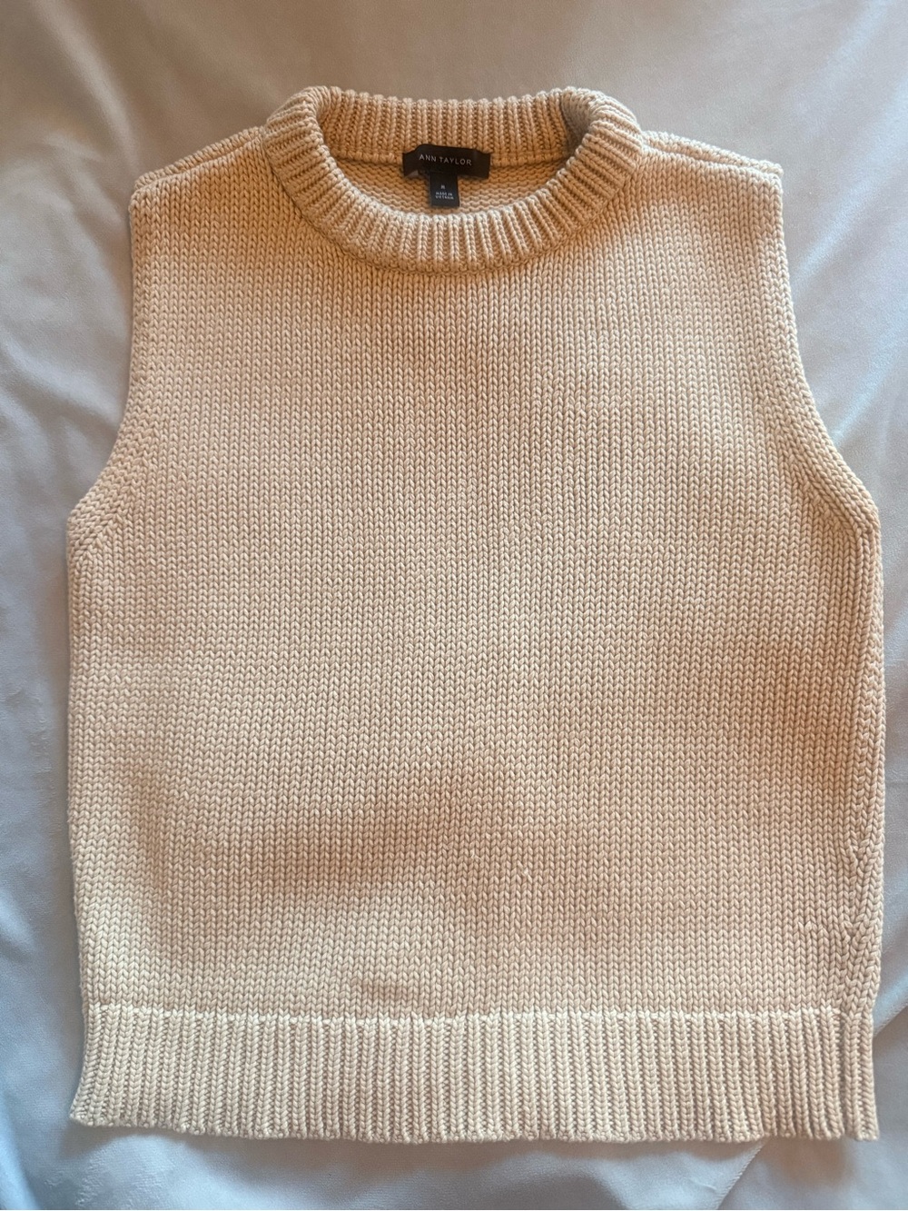 Ann Taylor Men's Cream Knit Crewneck Sweater Vest